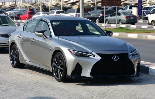 LEXUS IS350 2021