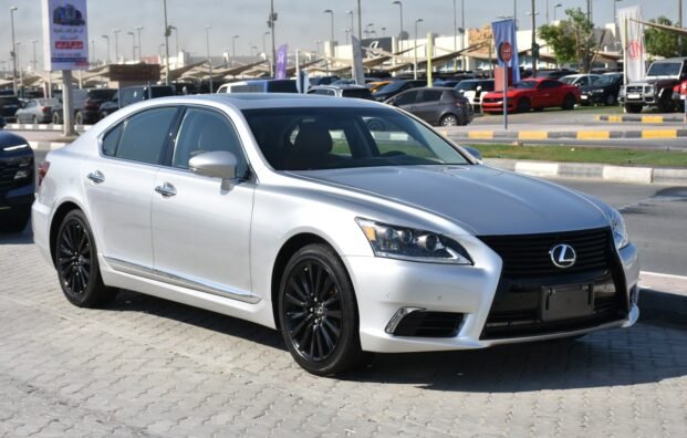 LEXUS LS460 2016