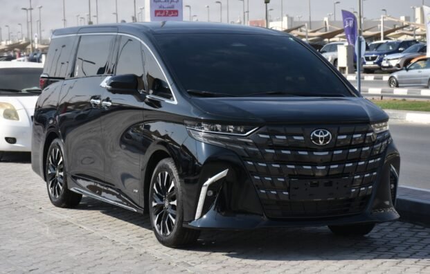 Toyota Alphard hev 2025