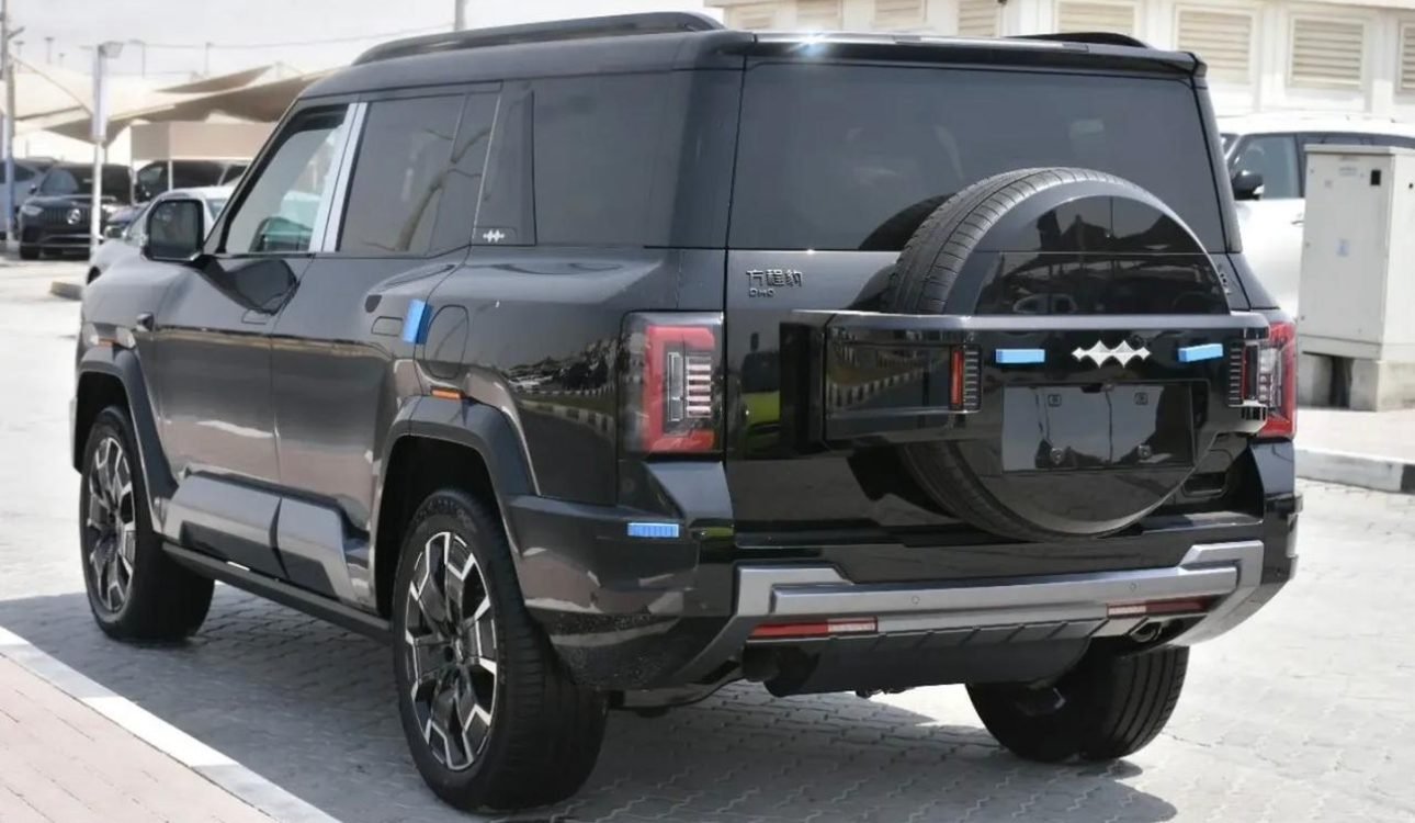 BYD LEOPARD 8