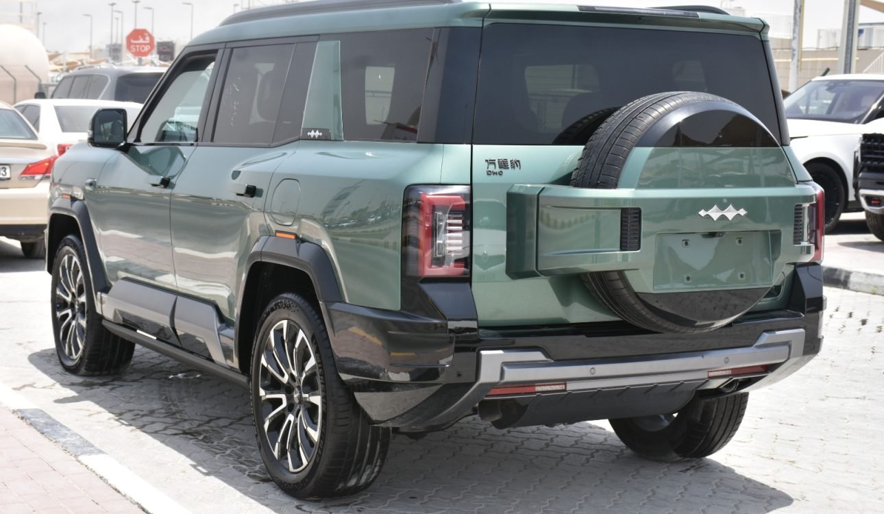 BYD LEOPARD 8