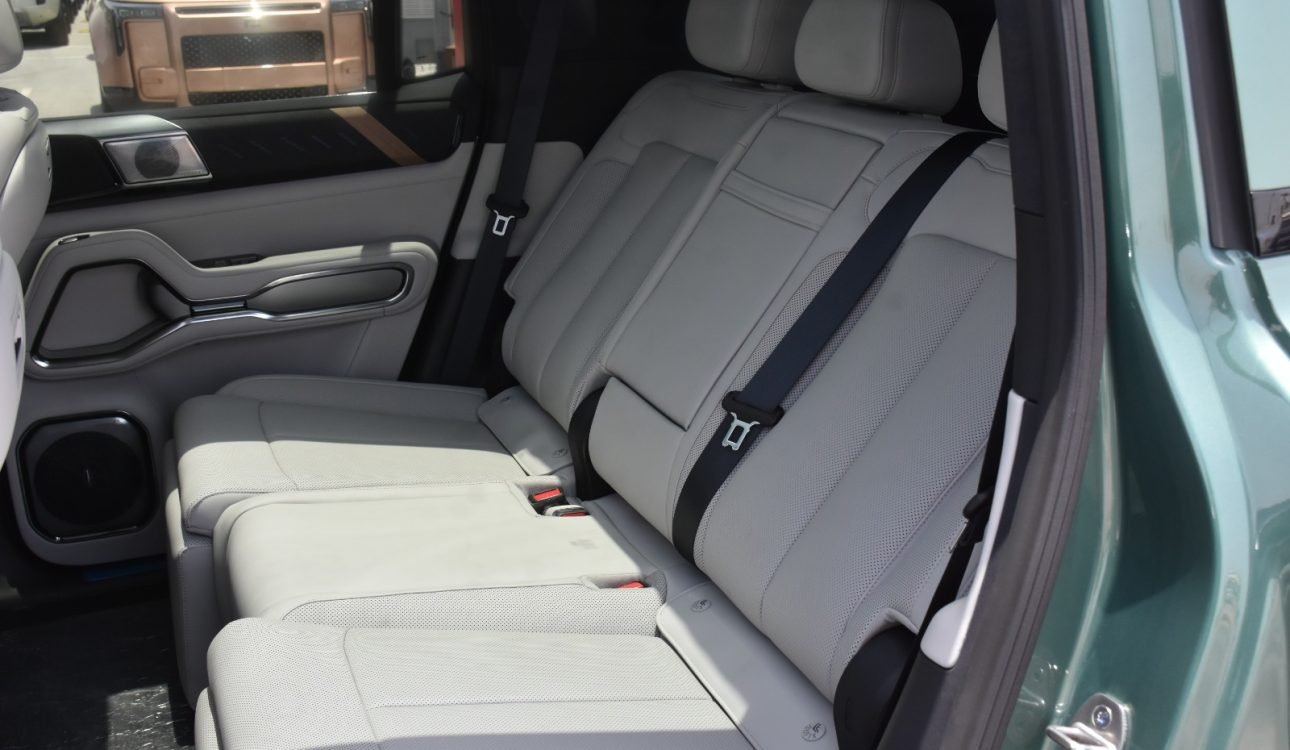 BYD LEOPARD 8