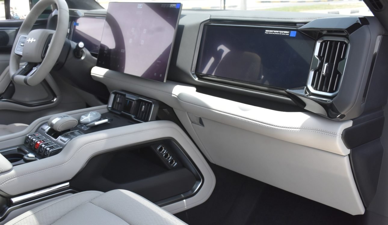 BYD LEOPARD 8