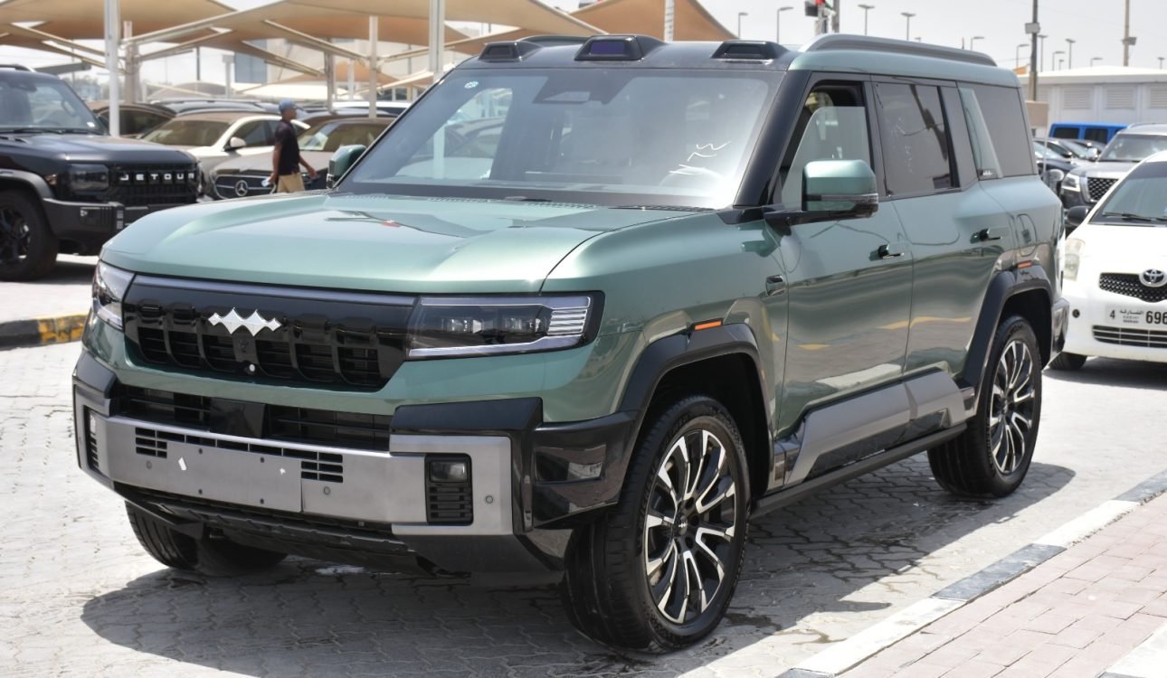 BYD LEOPARD 8