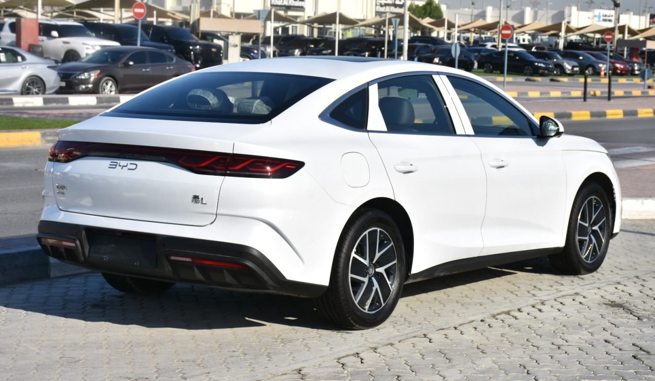 BYD QIN-L 2025