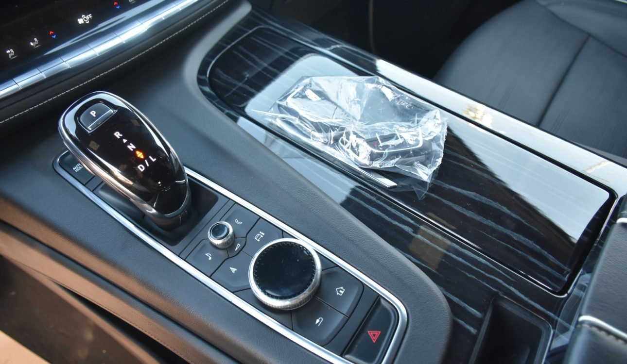 CADILLAC ESCALADE LUXURY 2023