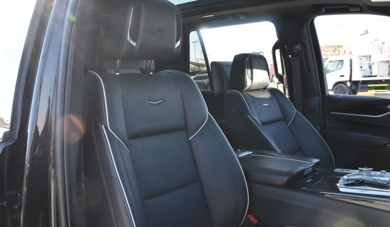 CADILLAC ESCALADE LUXURY 2023