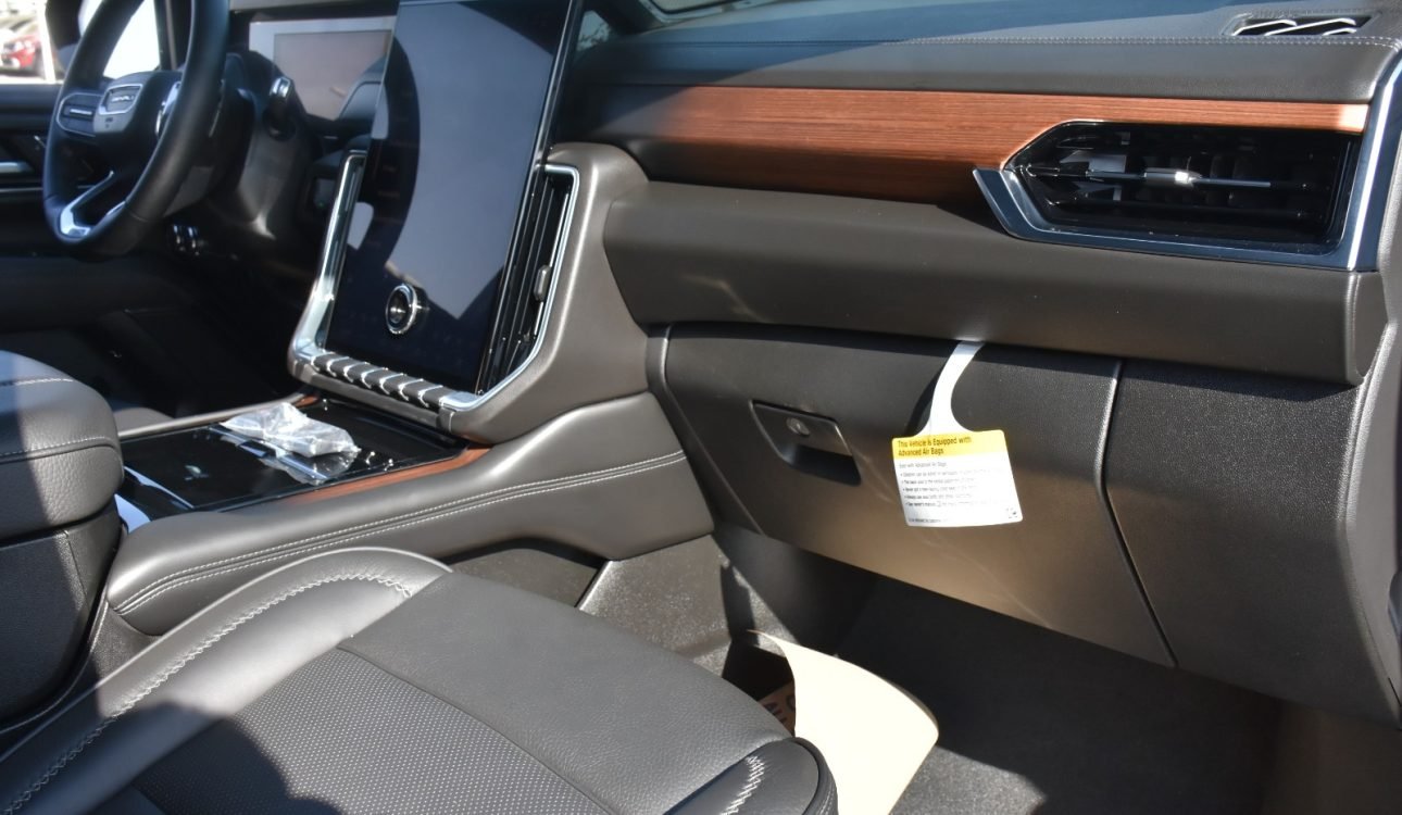 GMC YUKON DENALI 2025