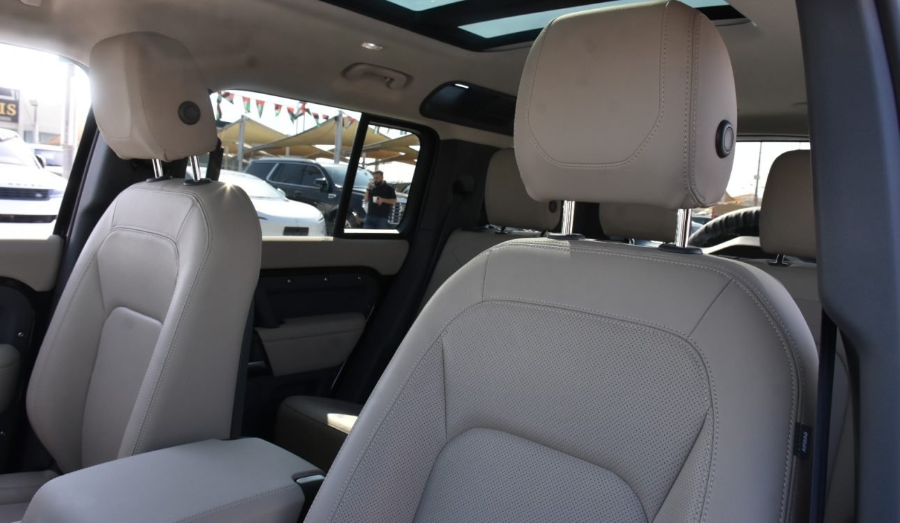 LAND ROVER DEFENDER 2024