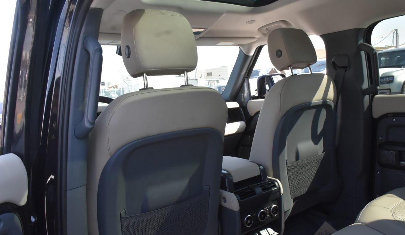 LAND ROVER DEFENDER 2024