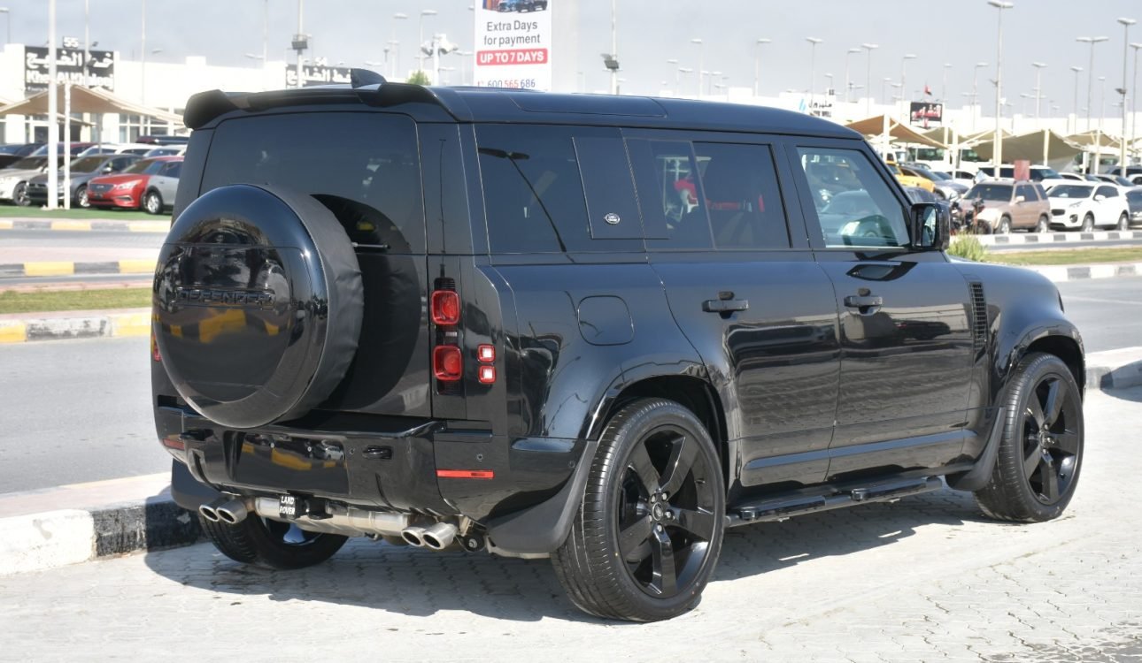 LAND ROVER DEFENDER 2024