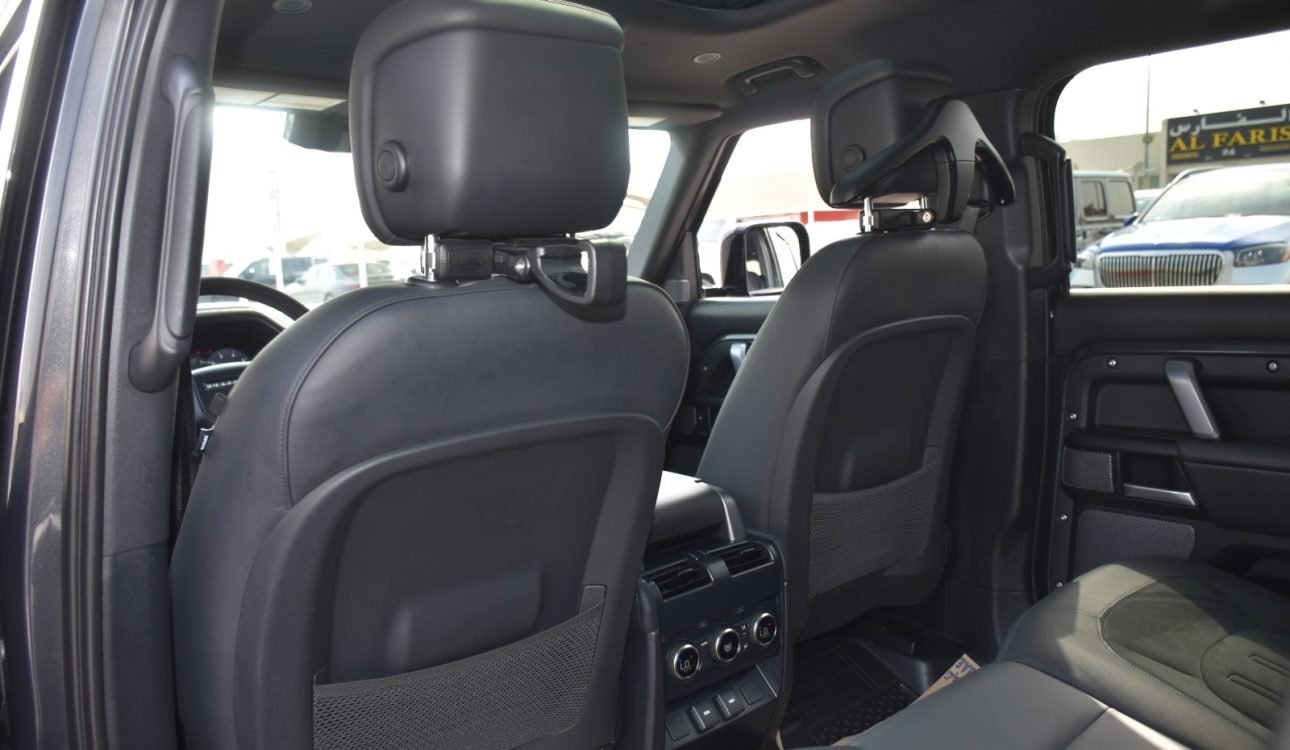 LAND ROVER DEFENDER