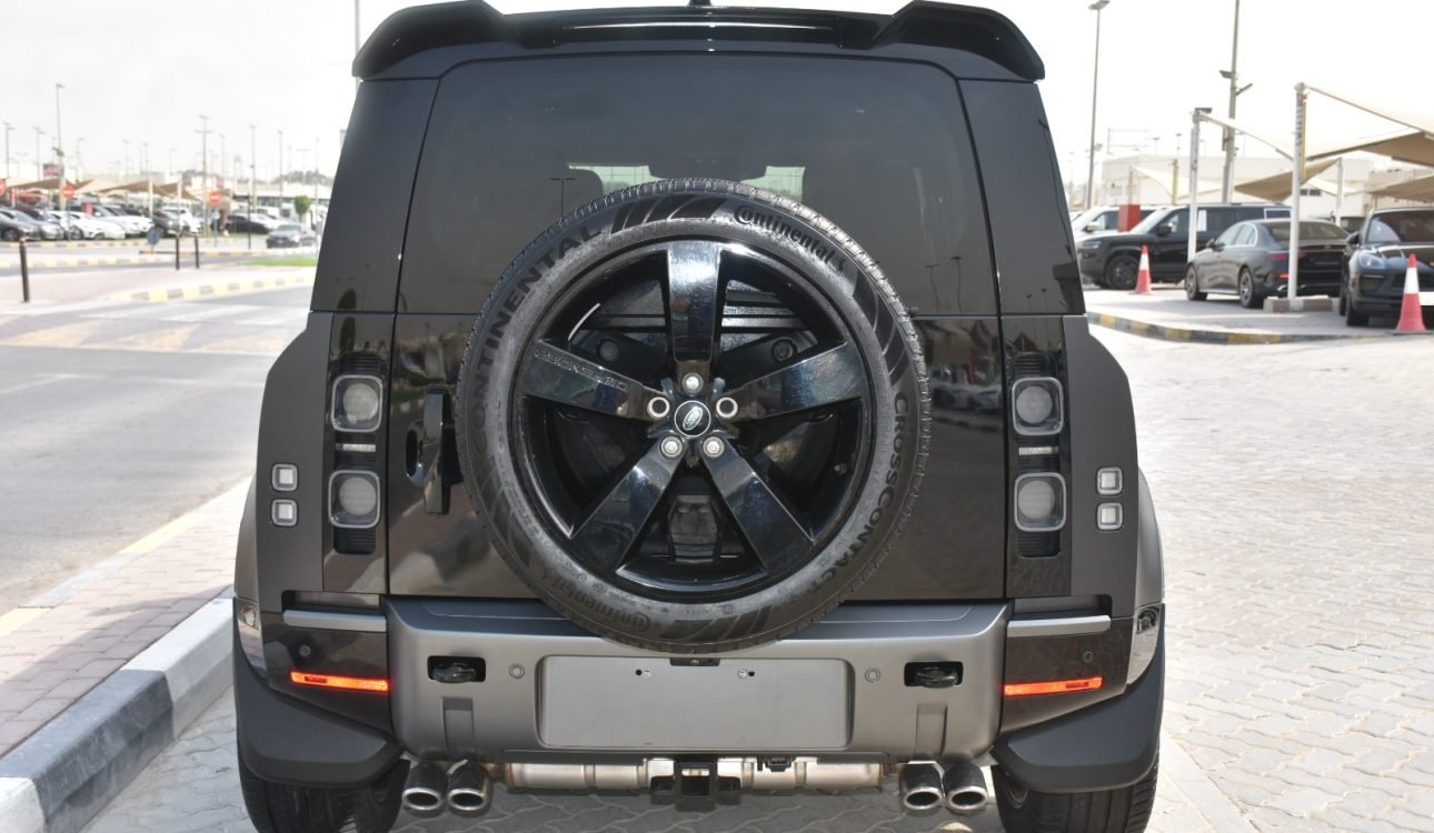 LAND ROVER DEFENDER