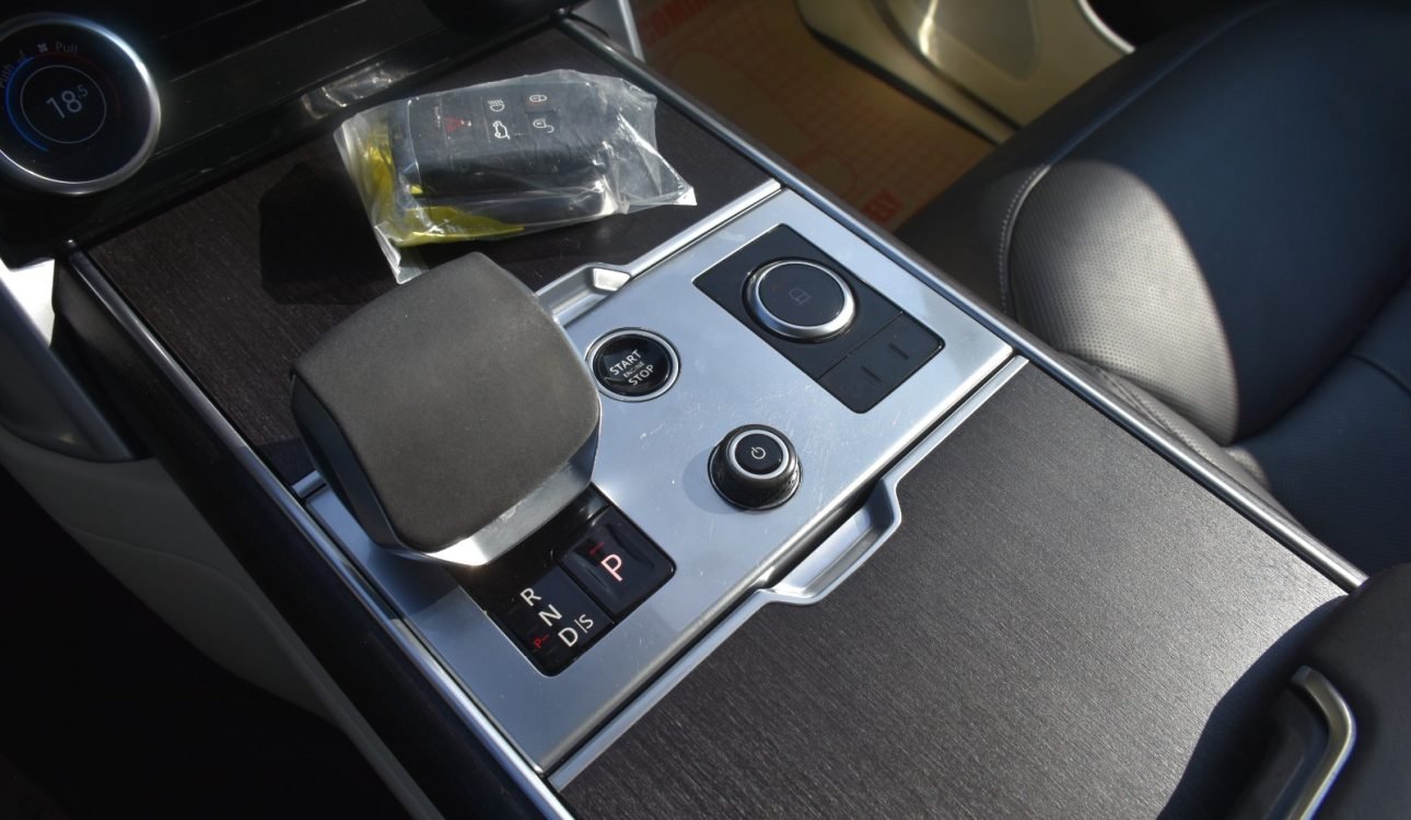 LAND ROVER RANGE ROVER SE 2023