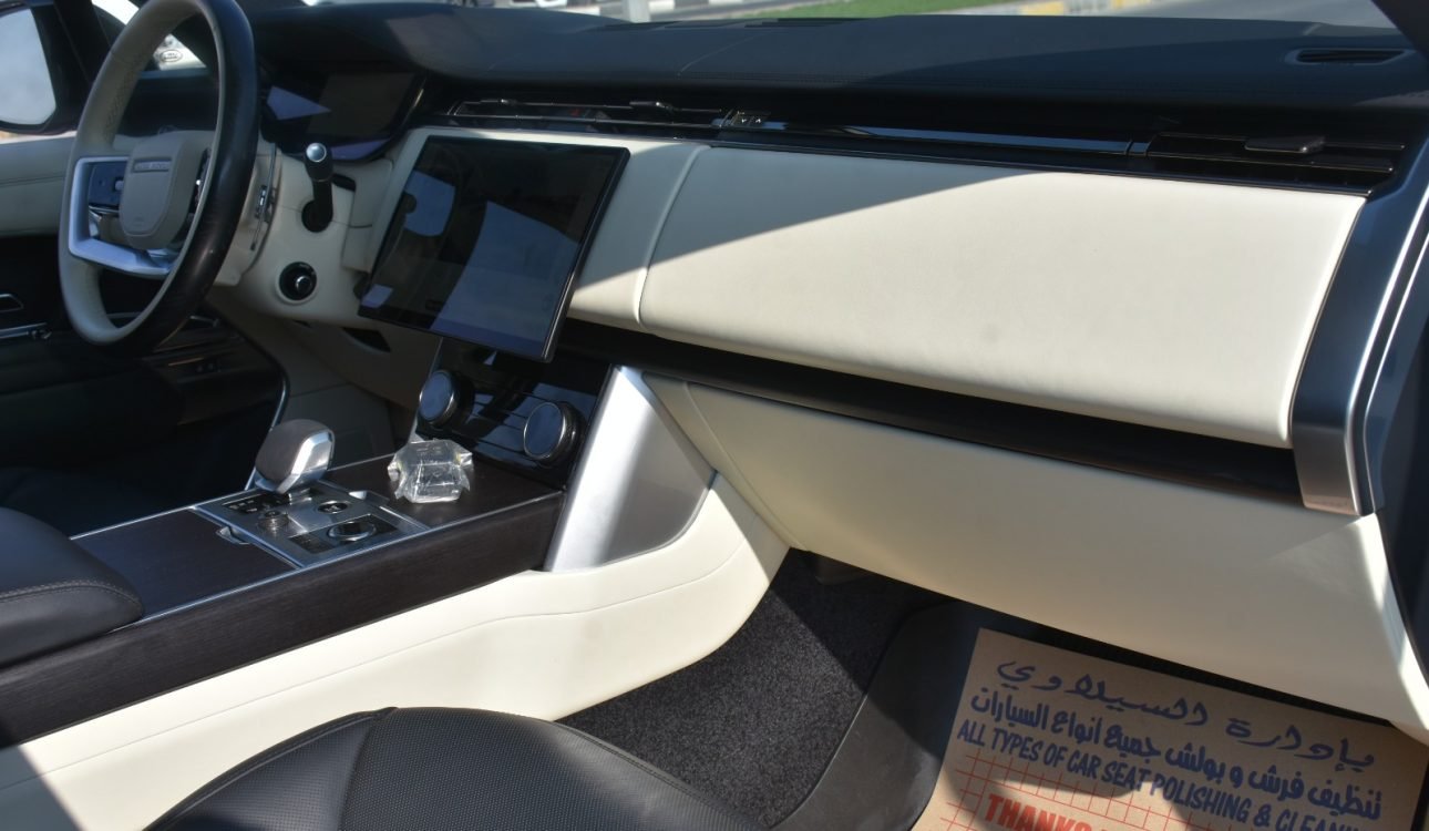 LAND ROVER RANGE ROVER SE 2023