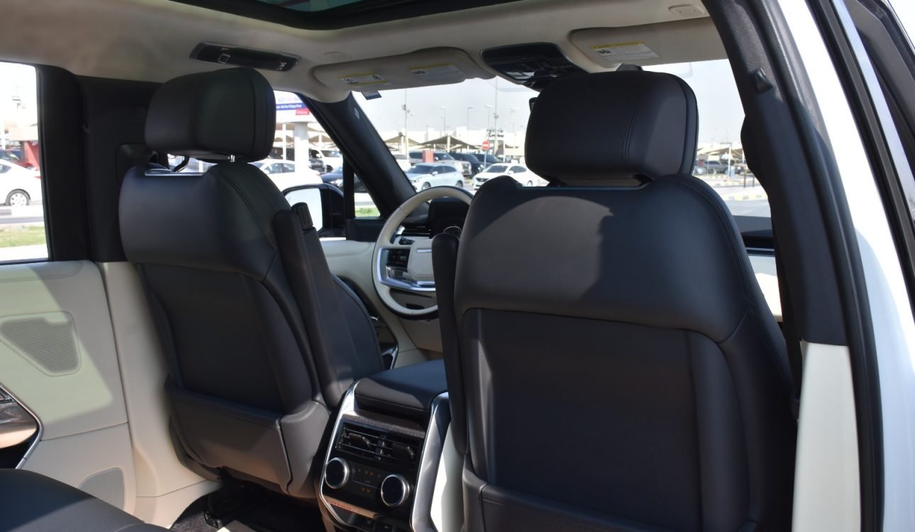 LAND ROVER RANGE ROVER SE 2023