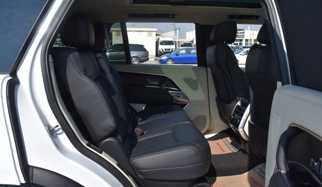 LAND ROVER RANGE ROVER SE 2023