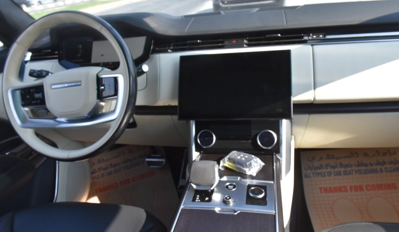 LAND ROVER RANGE ROVER SE 2023