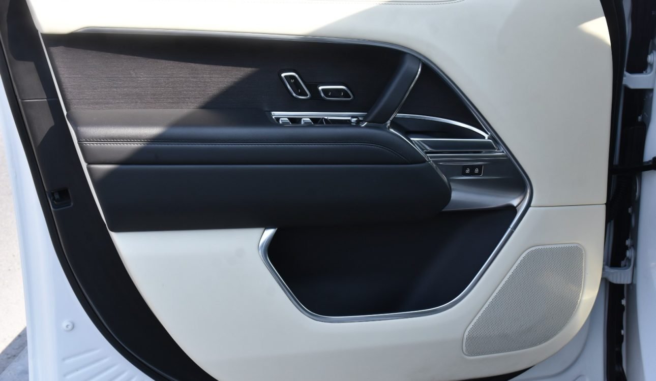 LAND ROVER RANGE ROVER SE 2023