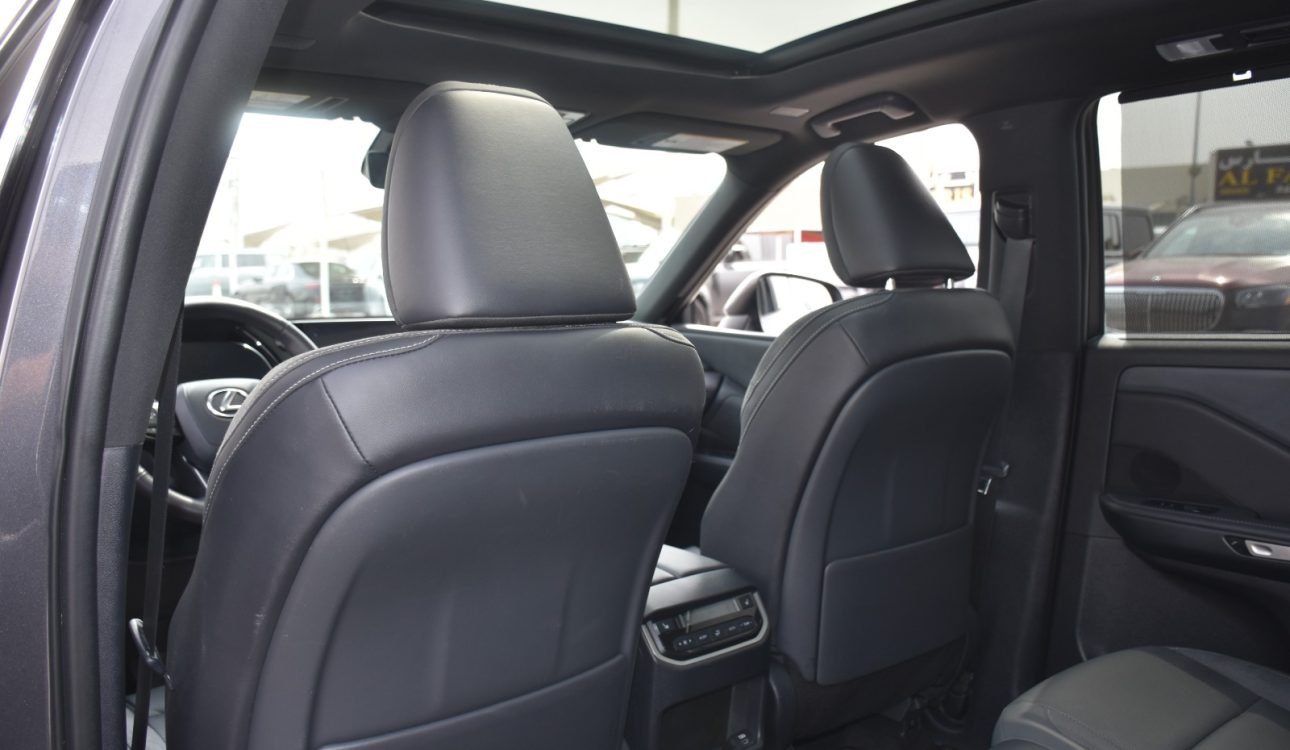 LEXUS TX