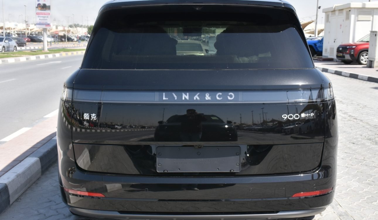 LYNK & CO 900 EMP