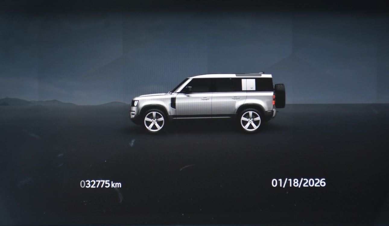 LAND ROVER DEFENDER 2024