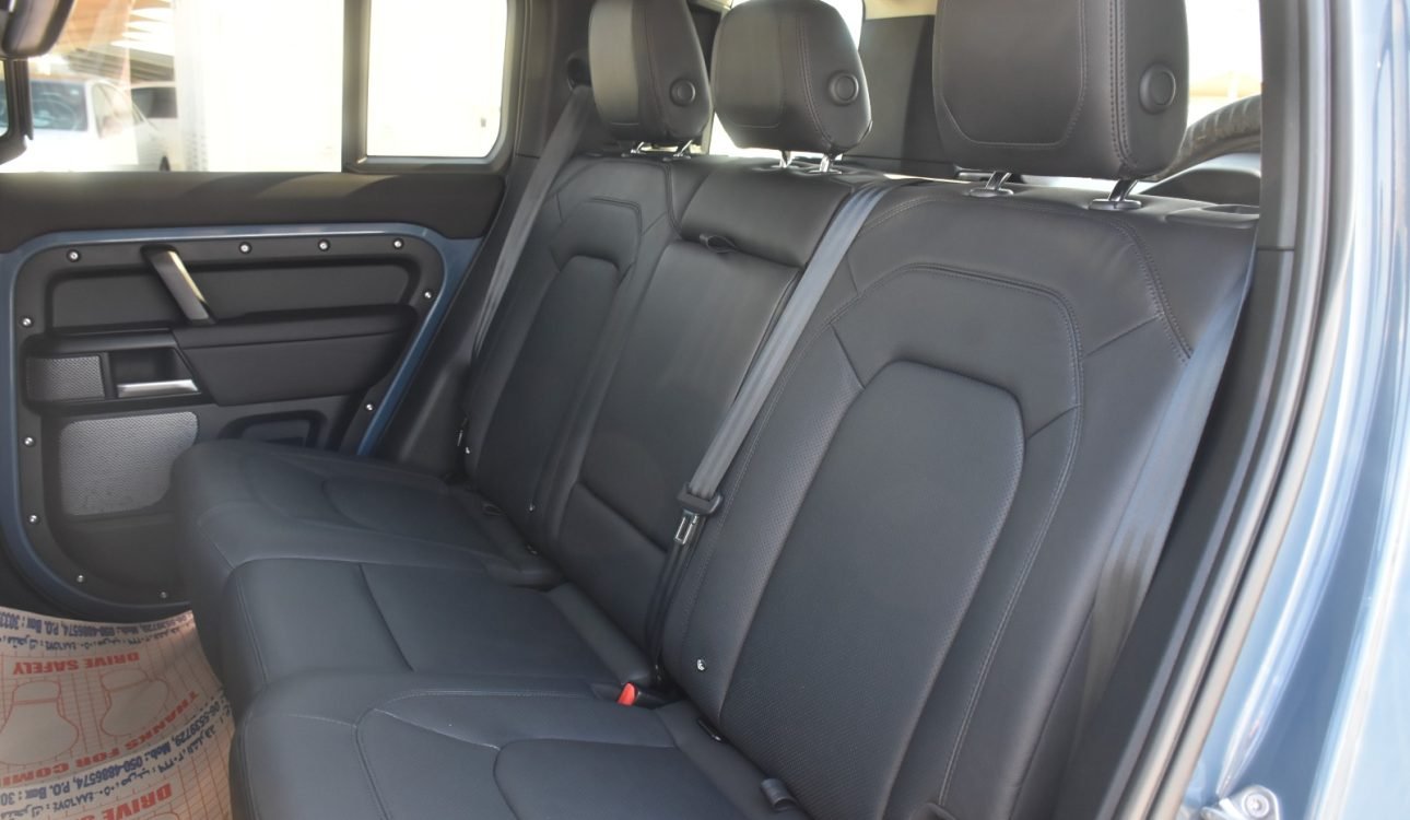 LAND ROVER DEFENDER 2024