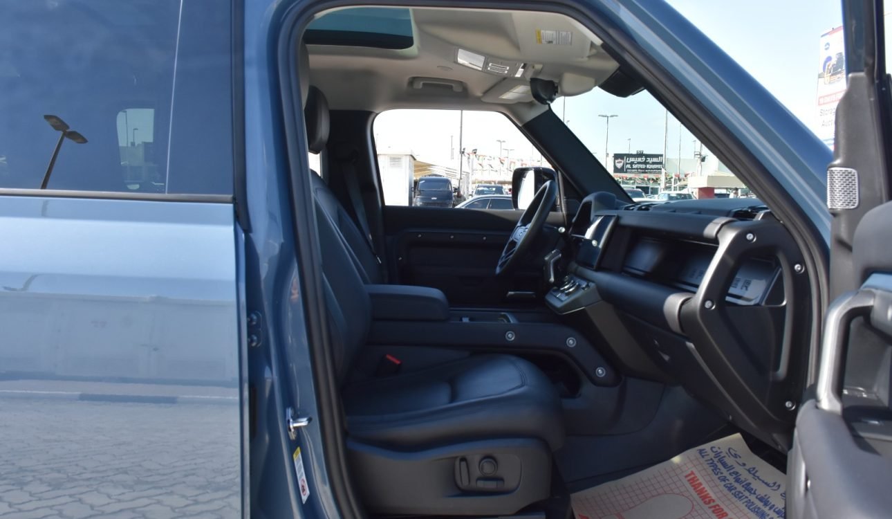 LAND ROVER DEFENDER 2024