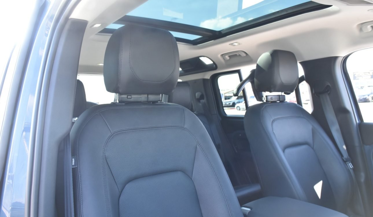 LAND ROVER DEFENDER 2024