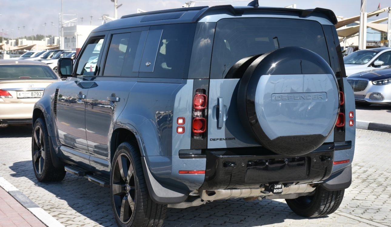 LAND ROVER DEFENDER 2024