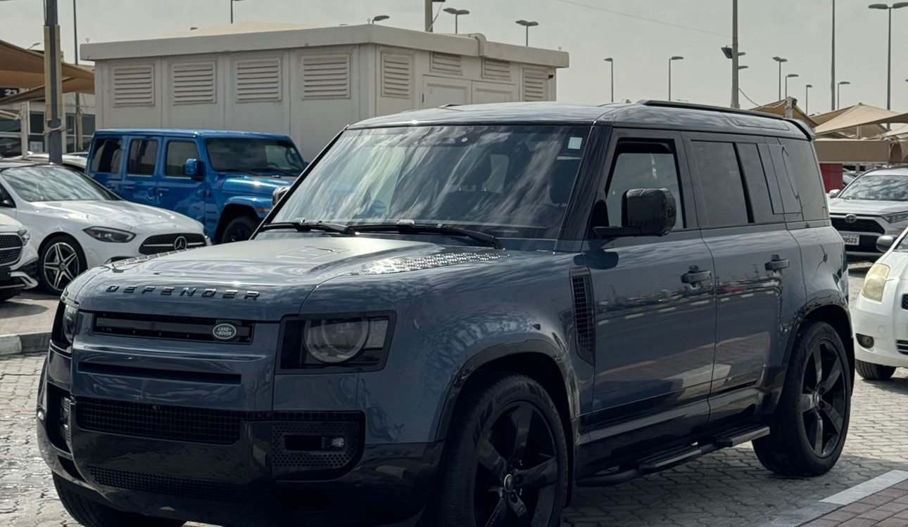 LAND ROVER DEFENDER X-DYNAMIC SE 2025