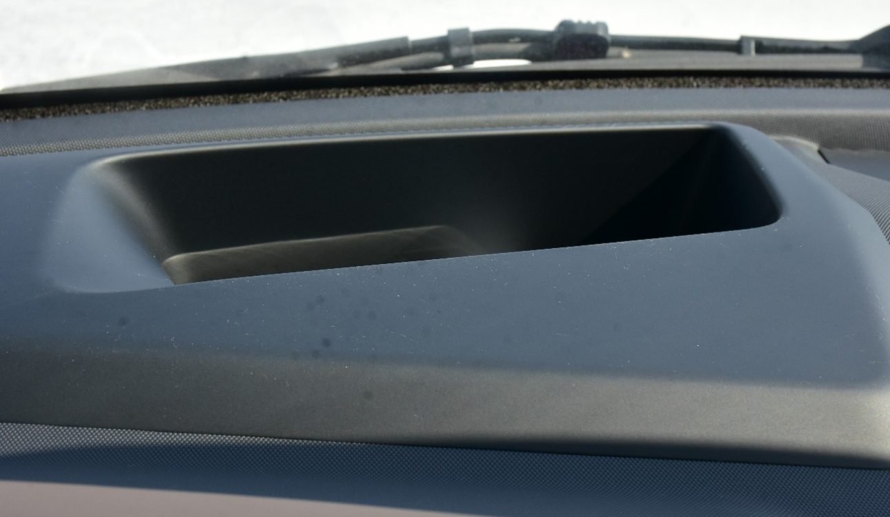 LAND ROVER DEFENDER 2025