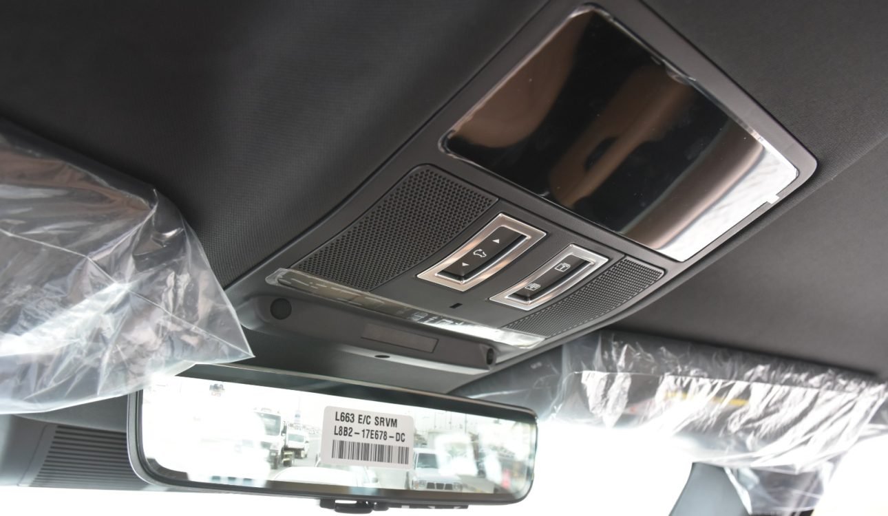 land rover defender 2025