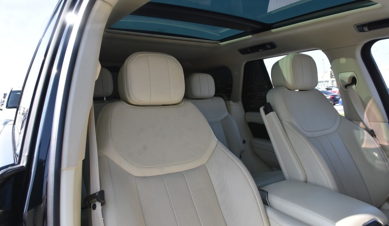 LAND ROVER RANGE ROVER SE 2023