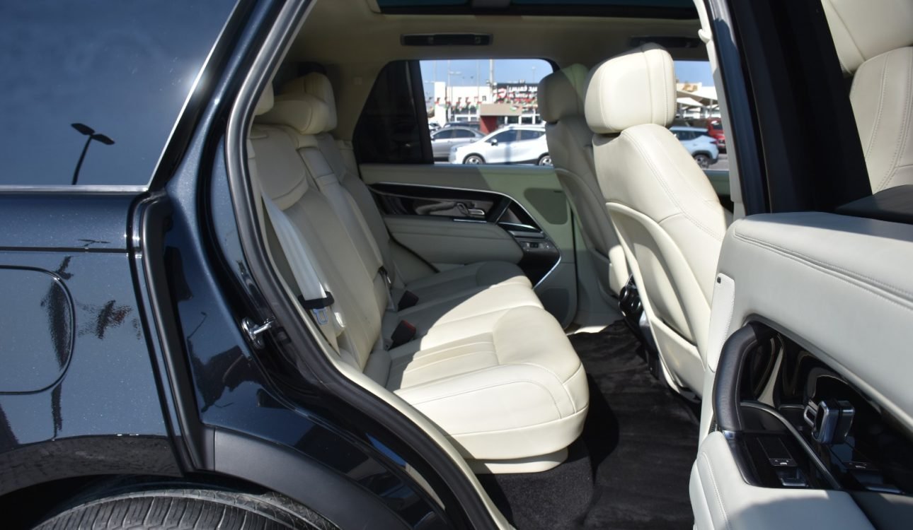 LAND ROVER RANGE ROVER SE 2023