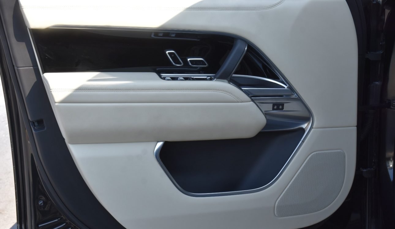 LAND ROVER RANGE ROVER SE 2023