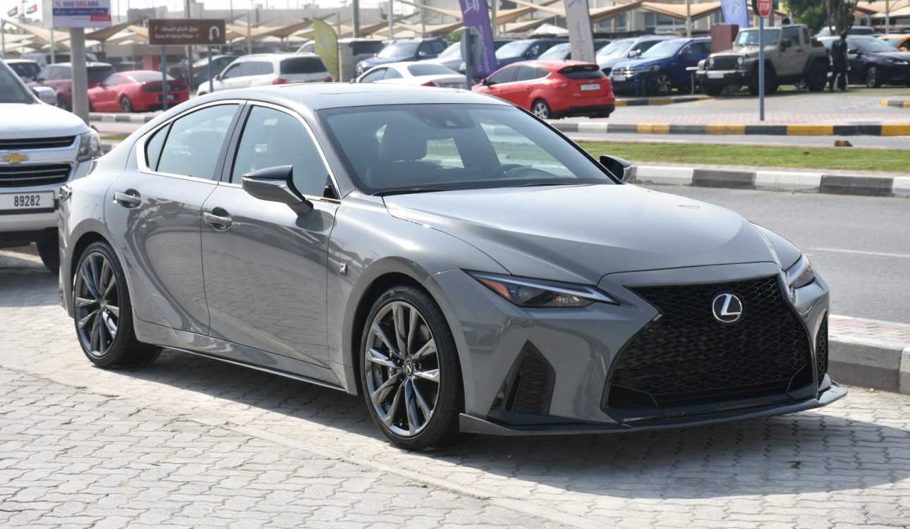 LEXUS IS350 2024