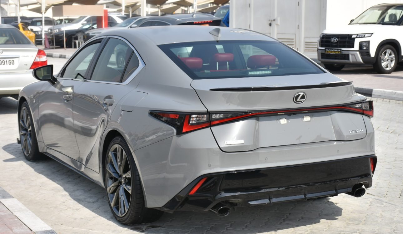 LEXUS IS350 2024