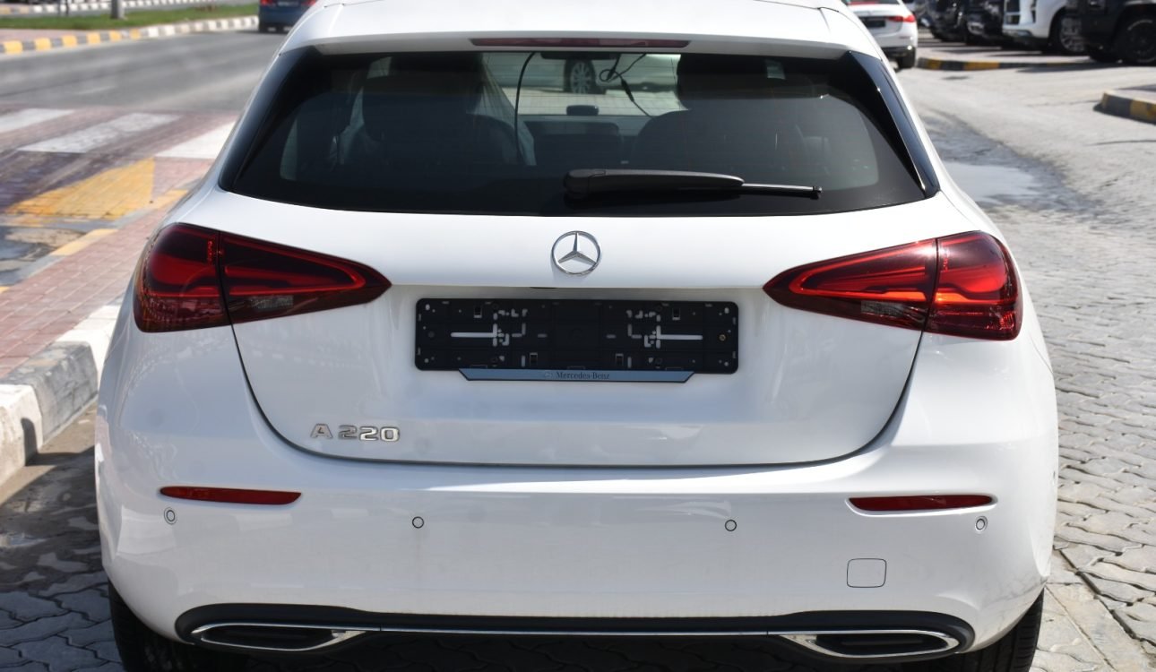 MERCEDES BENZ A220
