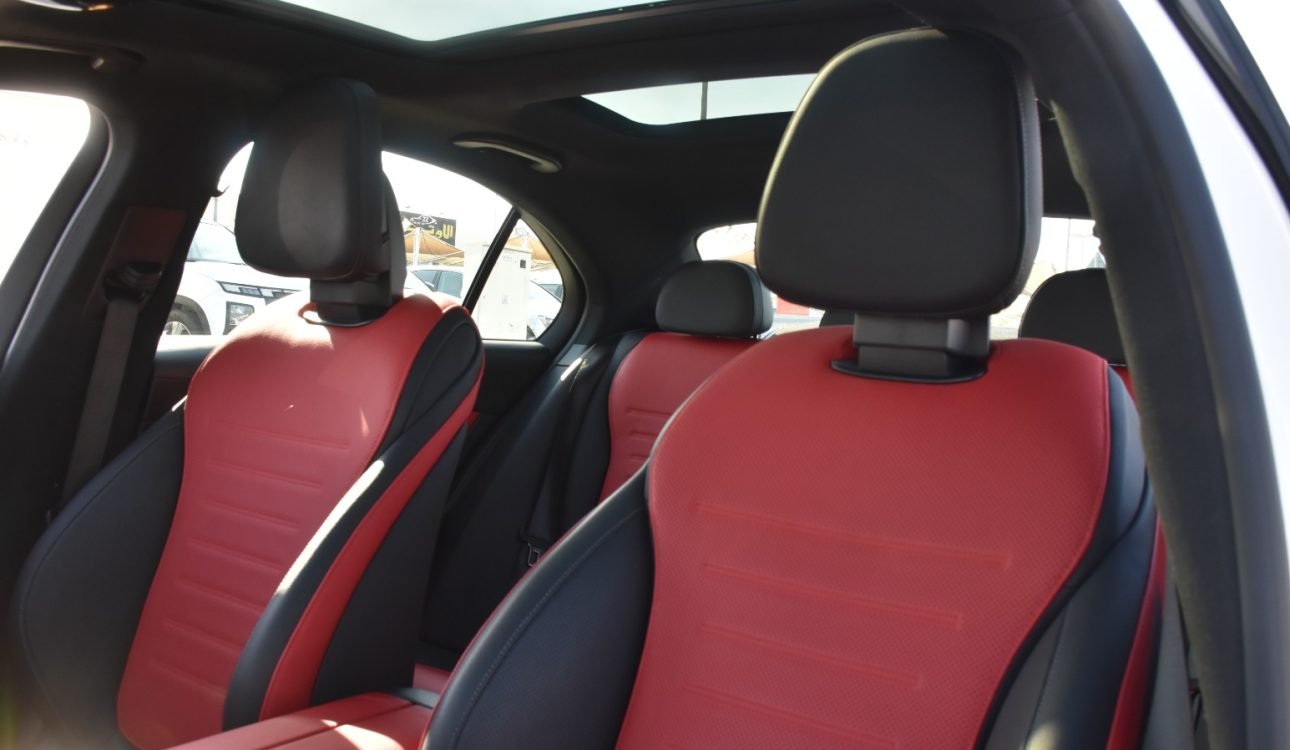 MERCEDES BENZ AMG C43 2023