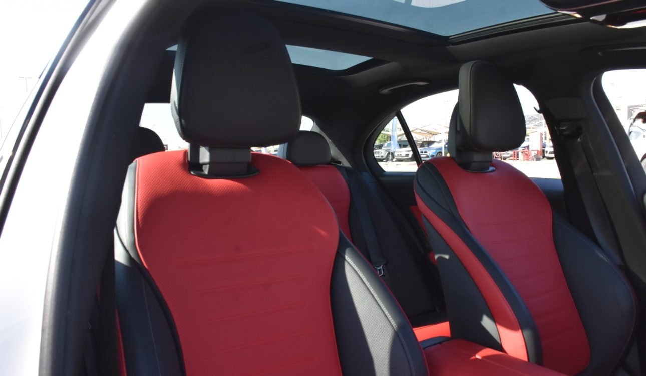 MERCEDES BENZ AMG C43 2023