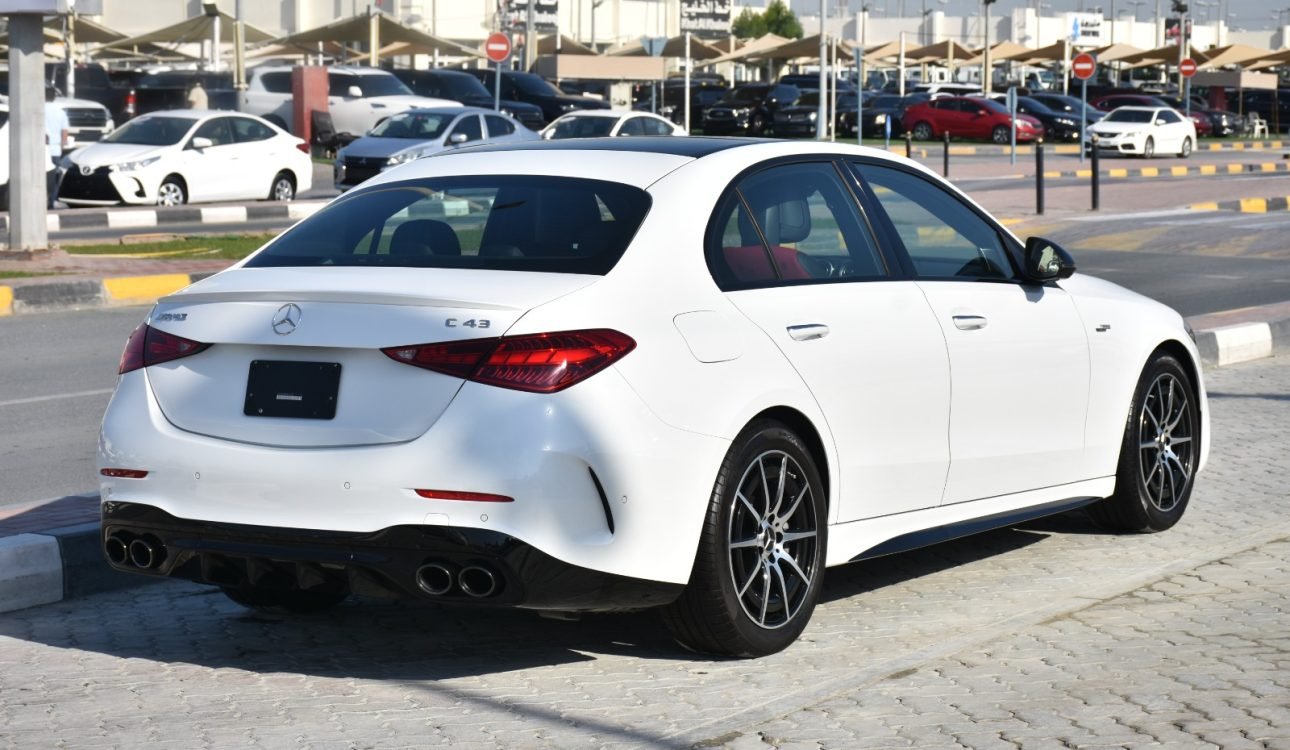 MERCEDES BENZ AMG C43 2023