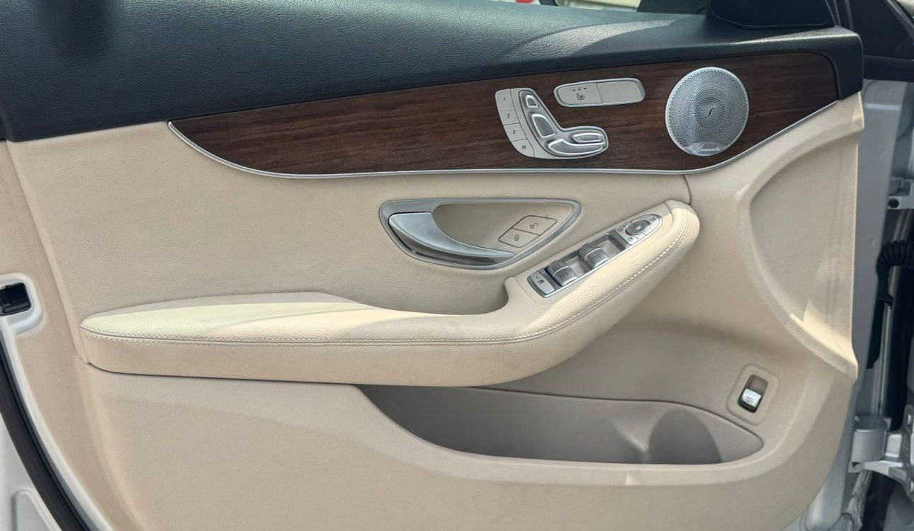 mercedes benz c300 2020