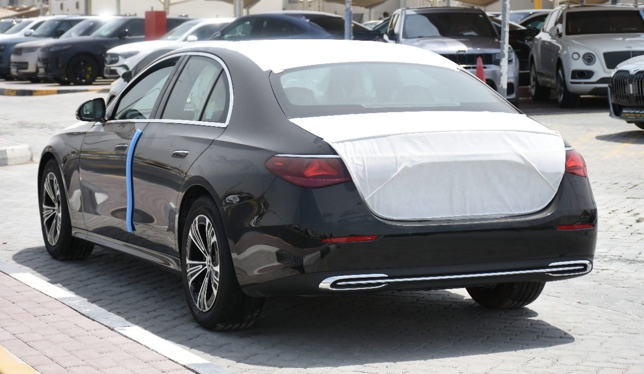 MERCEDES BENZ E200 2025