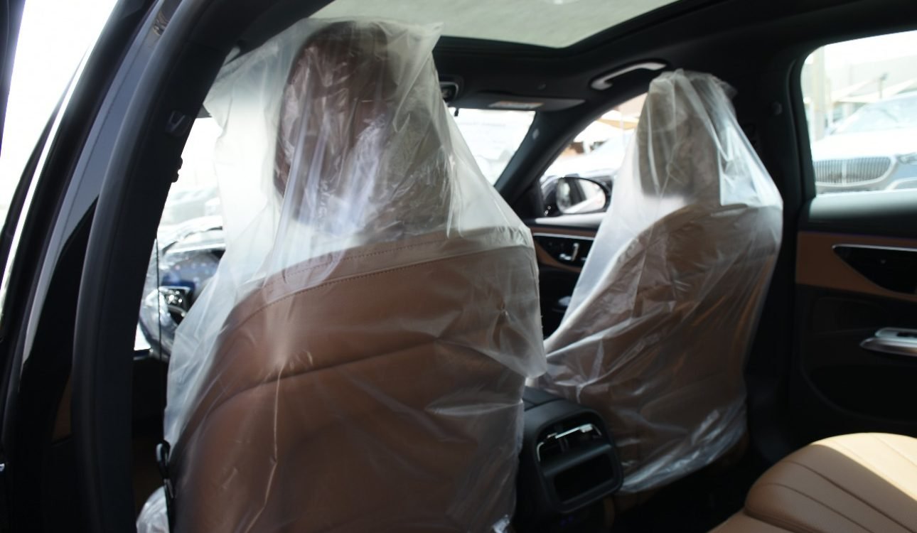 MERCEDES BENZ E200 2025