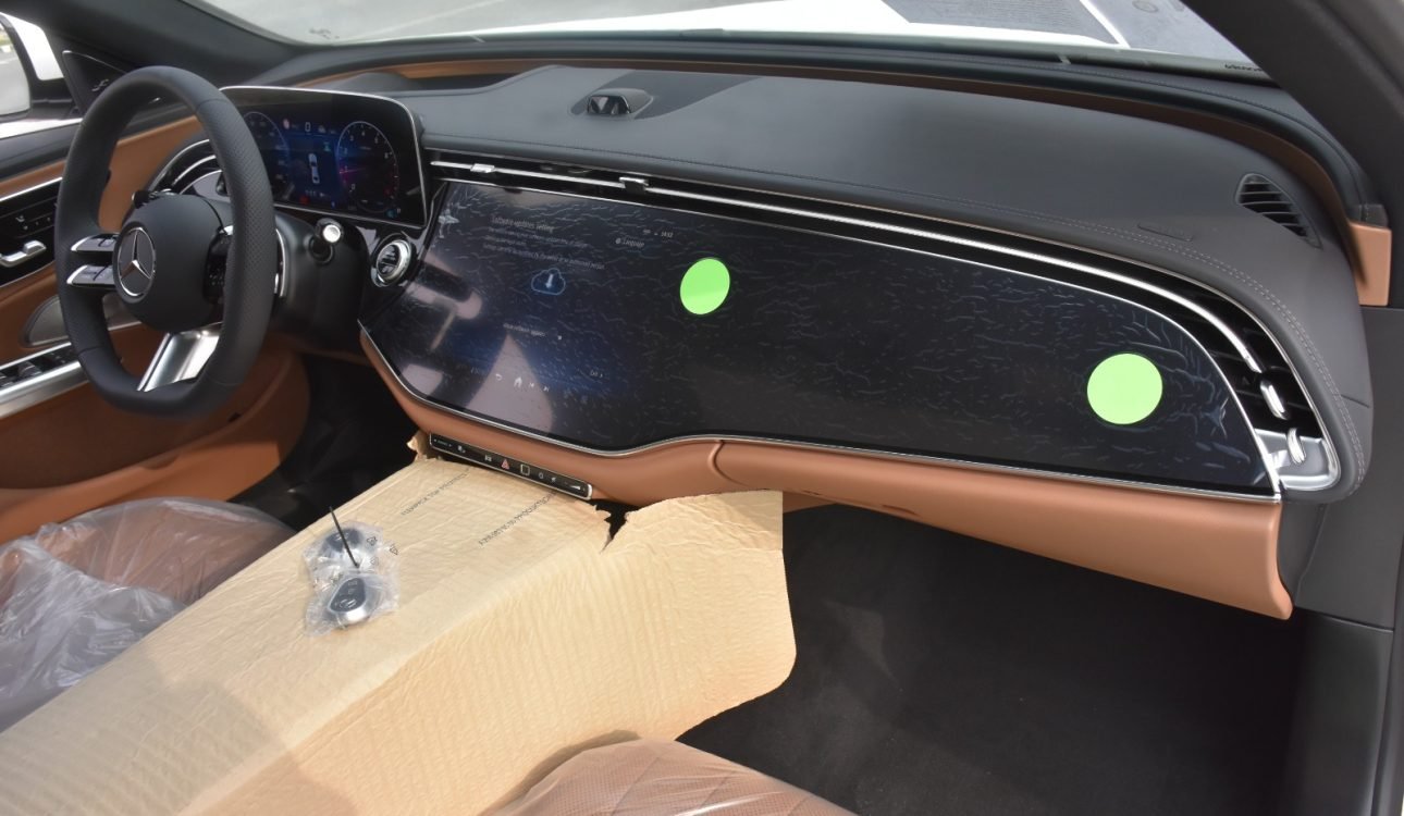 MERCEDES BENZ AMG E300 2026