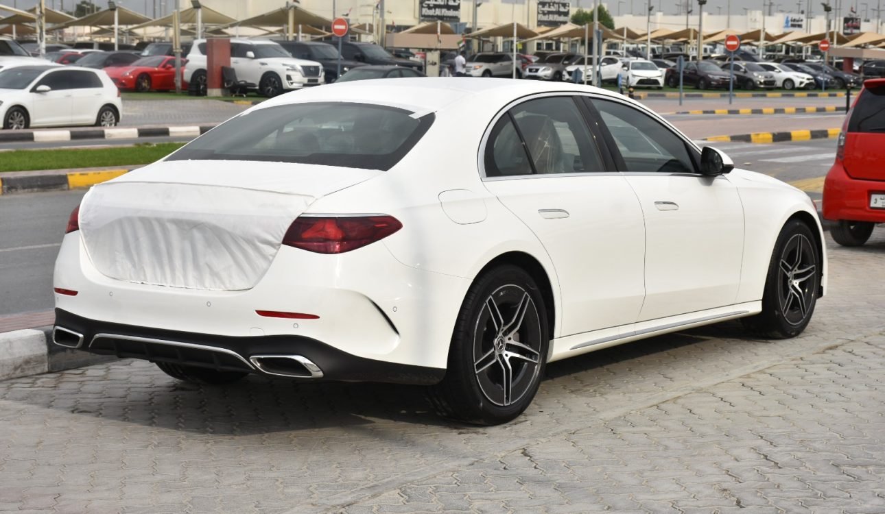 MERCEDES BENZ AMG E300 2026