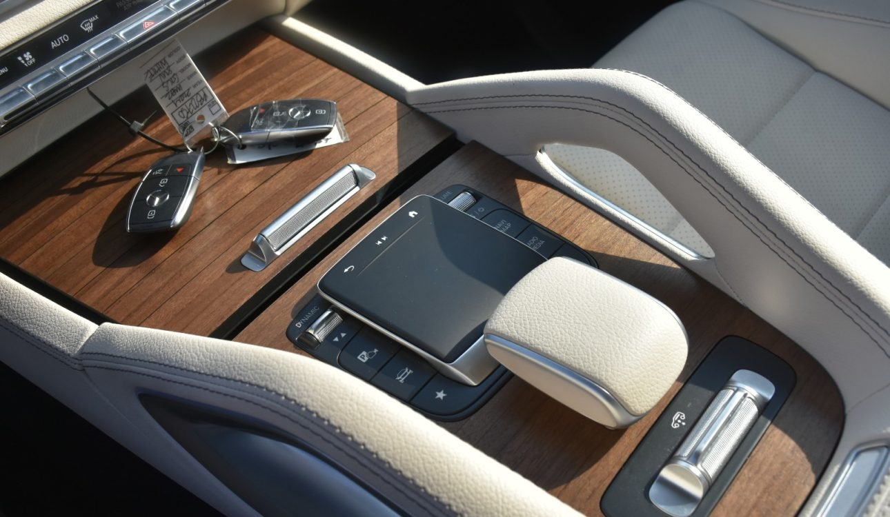 MERCEDES BENZ GLS450 2024