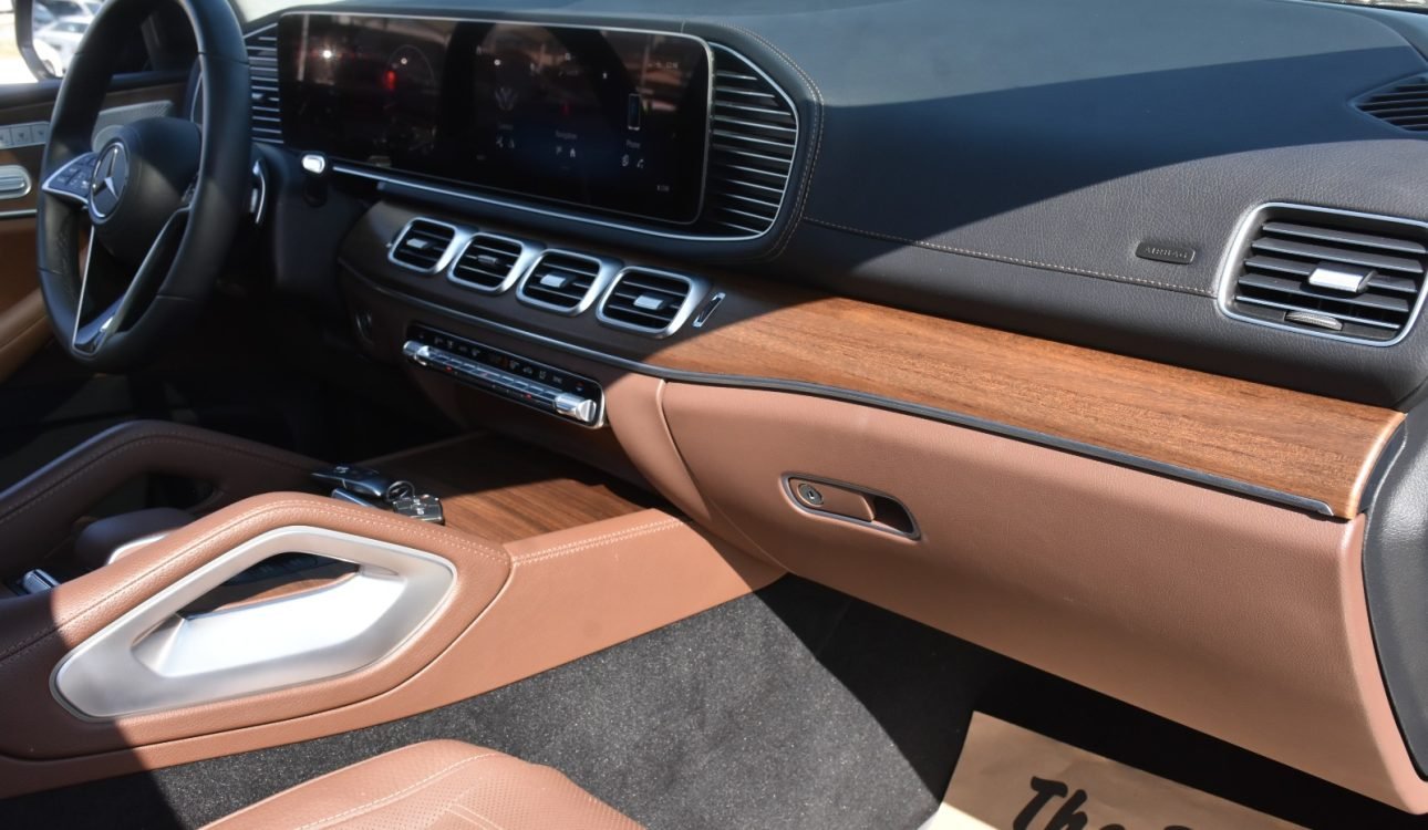 MERCEDES BENZ GLS450 2024