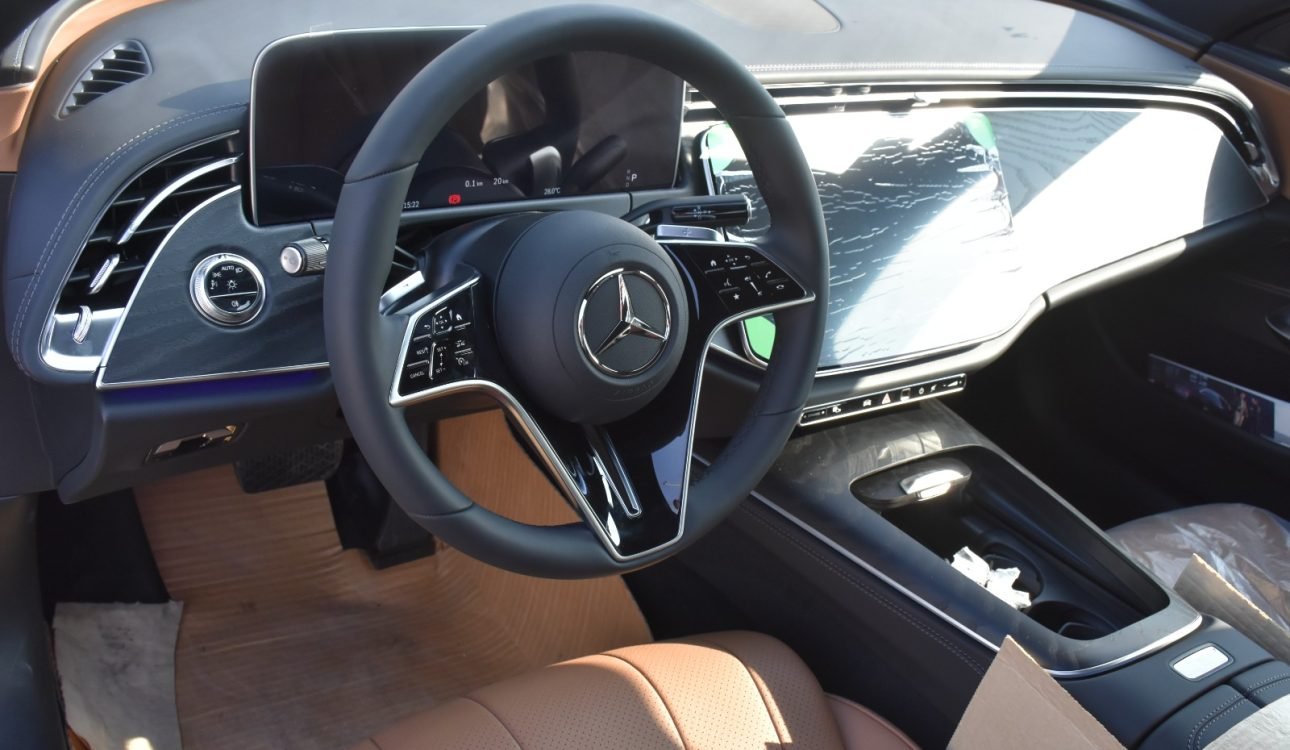 MERCEDES BENZ E200 2025